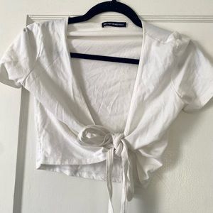 Brandy Melville White Crop Tie Front Top O/S